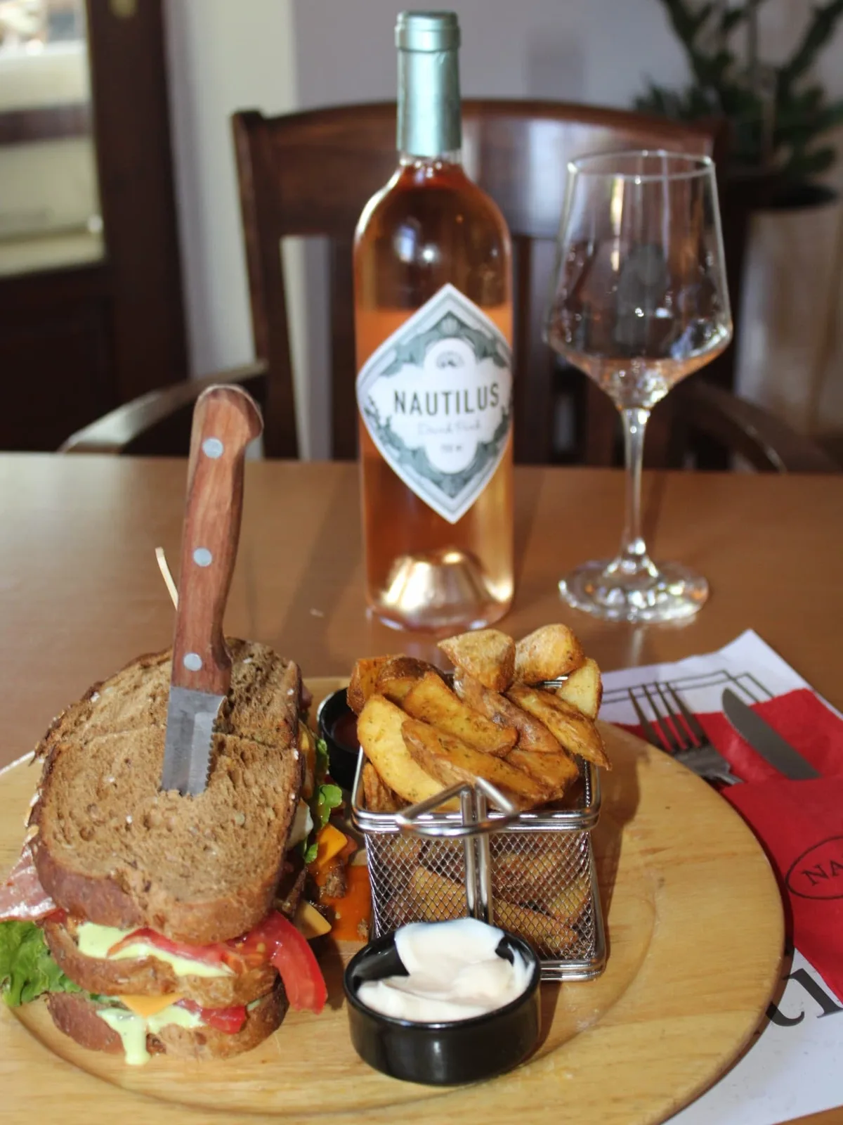 Naftilos burger
